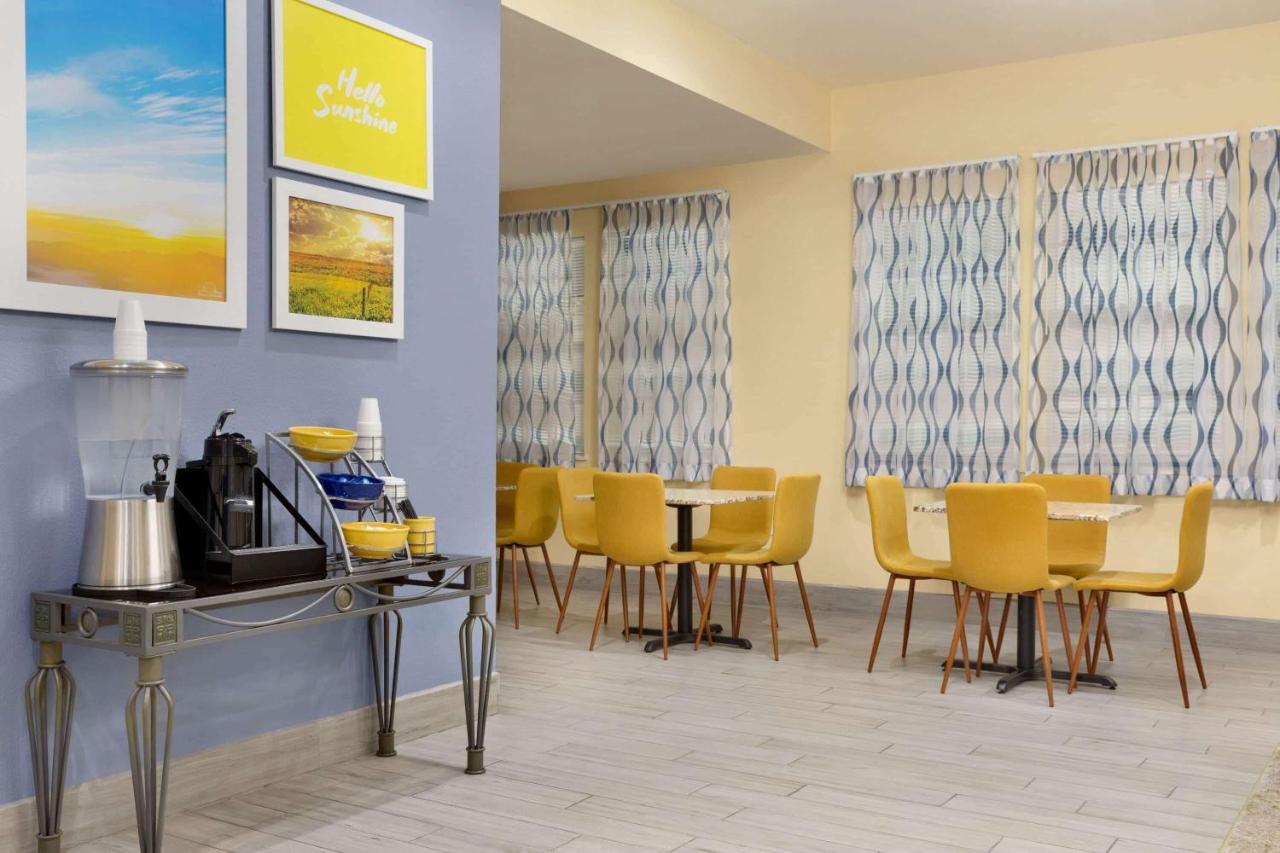 Days Inn & Suites By Wyndham Dfw Airport South-Euless Εξωτερικό φωτογραφία