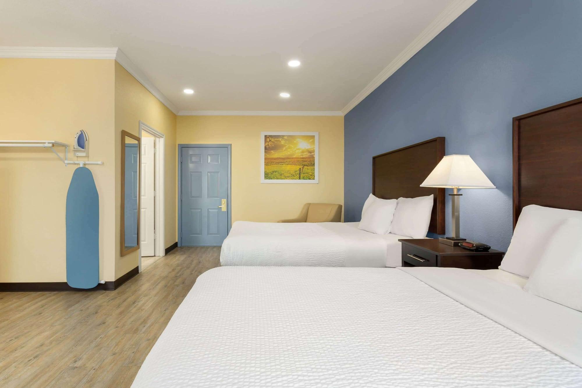 Days Inn & Suites By Wyndham Dfw Airport South-Euless Εξωτερικό φωτογραφία